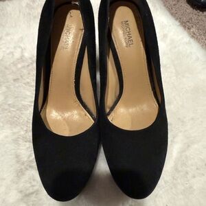 MICHAEL Michael Kors Black Suede Classic Pump